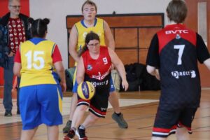joueurs en plein match
